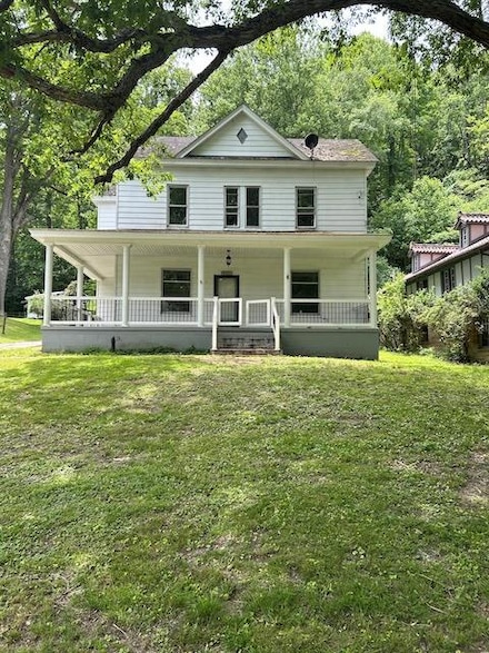 407 Duhring Ave, Bramwell, WV 24715