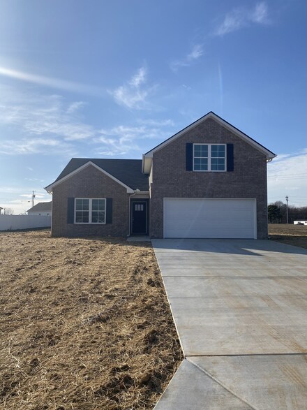 35 Legacy St, Decherd, TN 37324