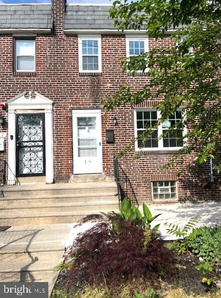 19 N Dudley St, Camden, NJ 08105