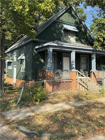 240 E Olive St, Decatur, IL 62526