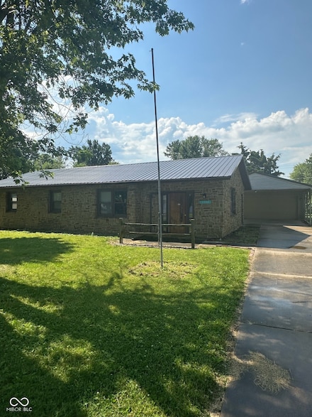 1157 Evelyn St, Taylorsville, IN 47280