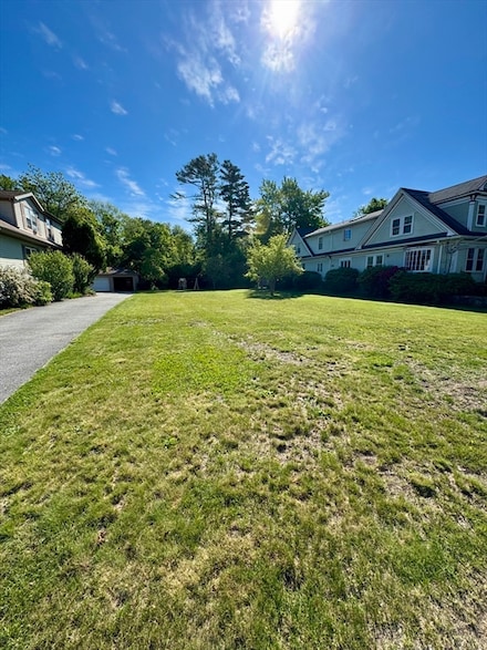 ES Acushnet Ave, New Bedford, MA 02745