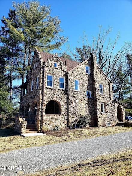 1761 Princeton Rd, Altoona, PA 16602