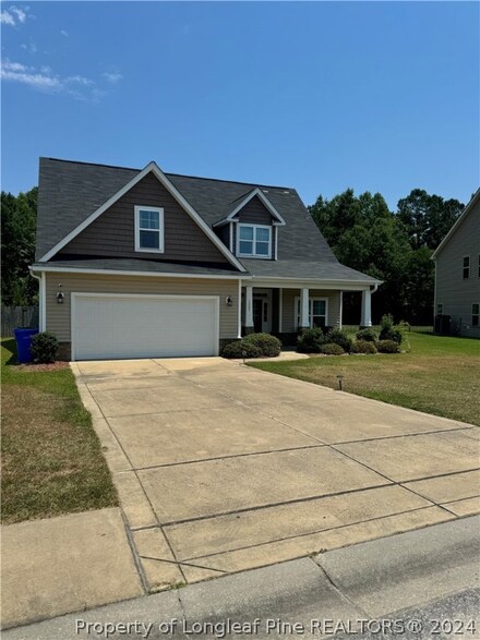 1323 Vandenberg Dr, Fayetteville, NC 28312