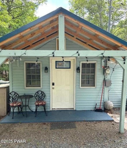 14 Third Rd, Hawley, PA 18428