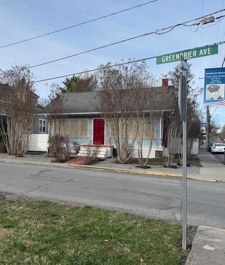 218 Greenbrier Ave, White Sulphur Springs, WV 24986
