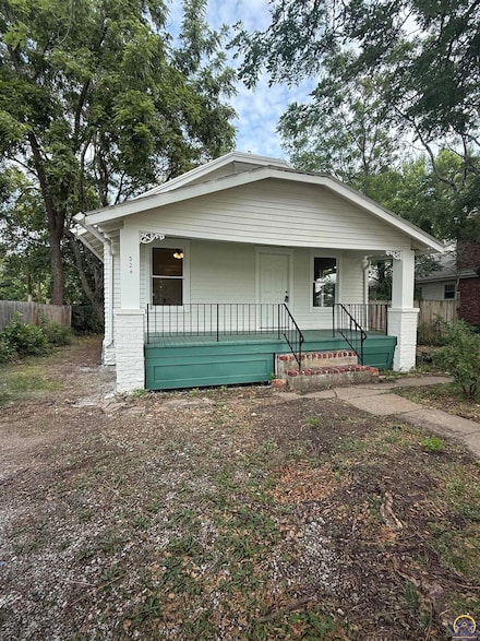 324 SW MacVicar Ave, Topeka, KS 66606