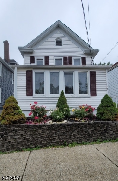 82 S Main St, Wharton, NJ 07885