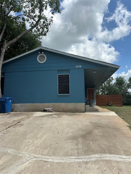 509 Central Ave Unit A, Elgin, TX 78621