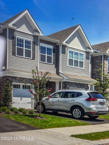 25 Chapel Ln, Wall Township, NJ 07727