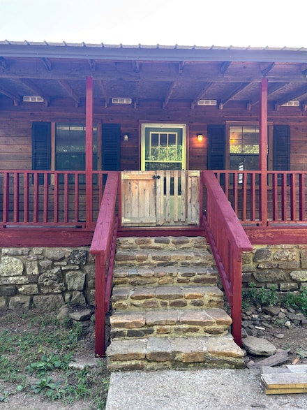 225 County Road 5351, Ozone, AR 72854
