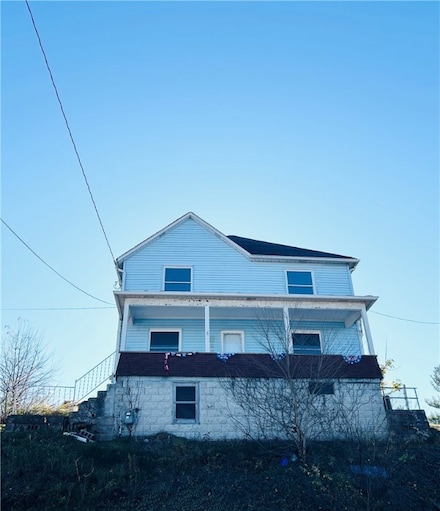 403 Lowell St, Vandergrift, PA 15690