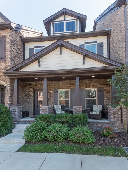 529 Vintage Green Ln, Franklin, TN 37064
