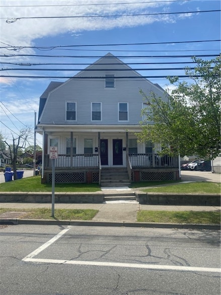 695 Armistice Blvd, Pawtucket, RI 02861