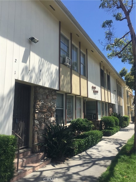 728 Cedar Ave Unit 18, Long Beach, CA 90813