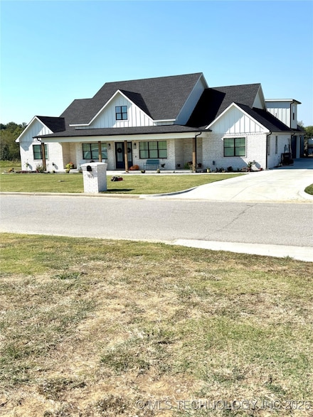 913 Prairie View Rd, Ardmore, OK 73401