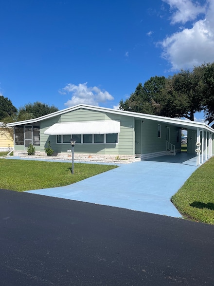 218 Green Meadow Dr, Winter Haven, FL 33884