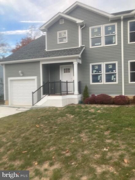 13 Polk St, Riverside, NJ 08075