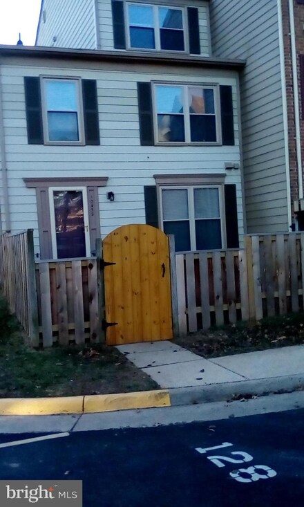 10452 Paradise Ct Unit 81, Manassas, VA 20109