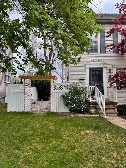 1471 Bird Ave, Birmingham, MI 48009