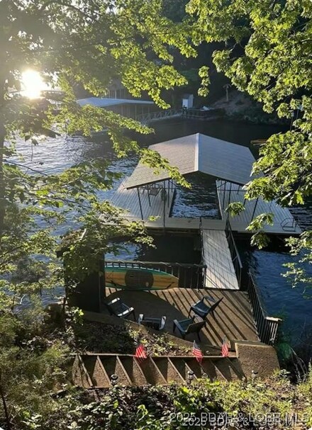 41 Tavern Cay Dr, Osage Beach, MO 65065