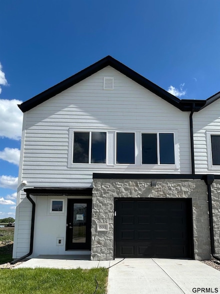 533 W Corsac Rd, Lincoln, NE 68523