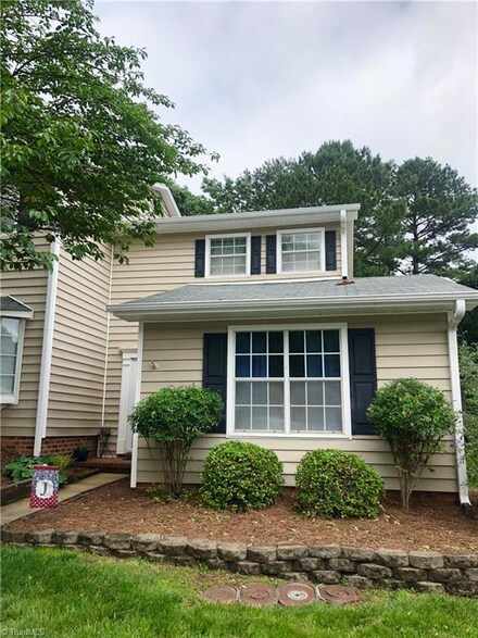 2215 Stonecutter Dr Unit 17, Winston Salem, NC 27103