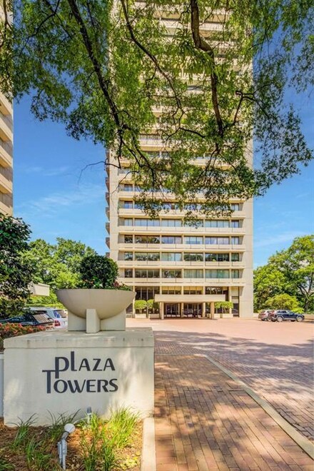2575 Peachtree Rd NE Unit 15F, Atlanta, GA 30305