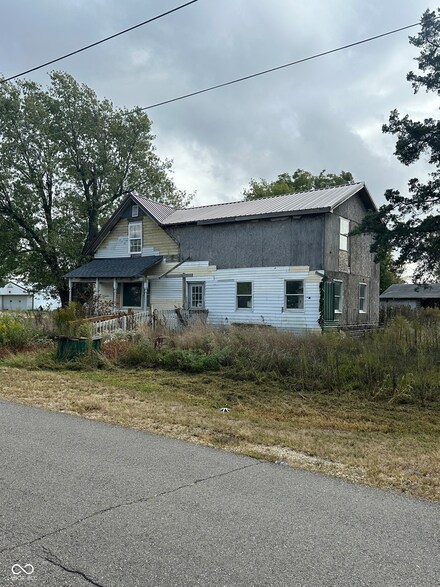 107 E Wilson St, Bryant, IN 47326