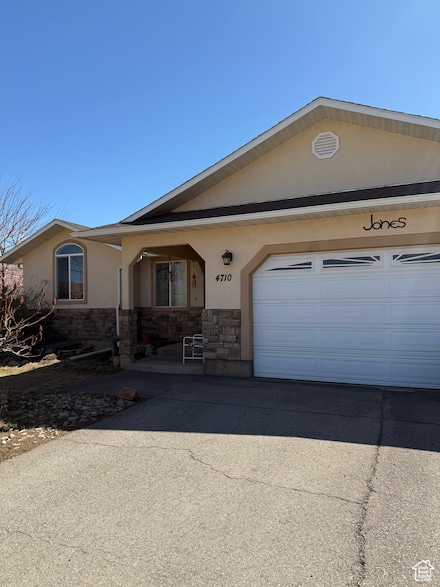 4710 Luna Cir, Moab, UT 84532