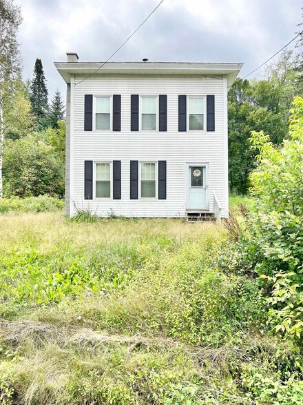 50 Spring St, Colebrook, NH 03576