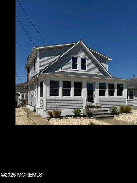 107 Bond Ave, Lavallette, NJ 08735