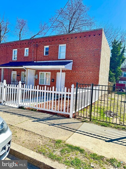 1338 Browning St, Camden, NJ 08104