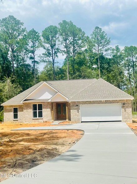 4407 Hurley Wade Rd, Moss Point, MS 39562
