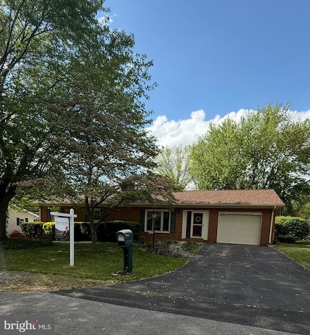 19822 Jeffery Dr, Hagerstown, MD 21742