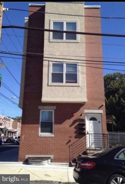 2255 N 12th St, Philadelphia, PA 19133