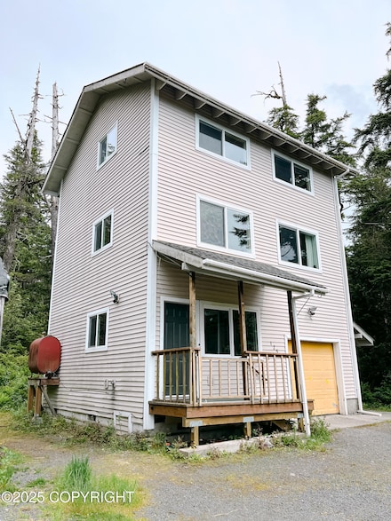 125 Kings Row, Petersburg, AK 99833