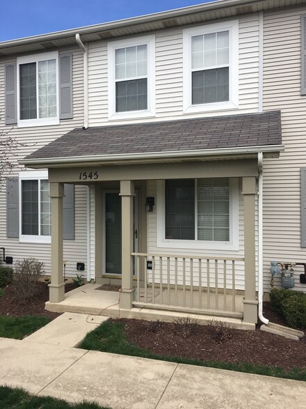 1545 Azalea Cir Unit 684, Romeoville, IL 60446
