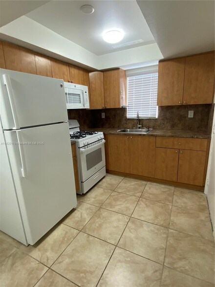 6250 Bird Rd Unit B3, Miami, FL 33155