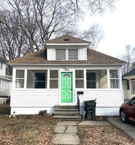 1012 W Grand Ave, Muskegon, MI 49441