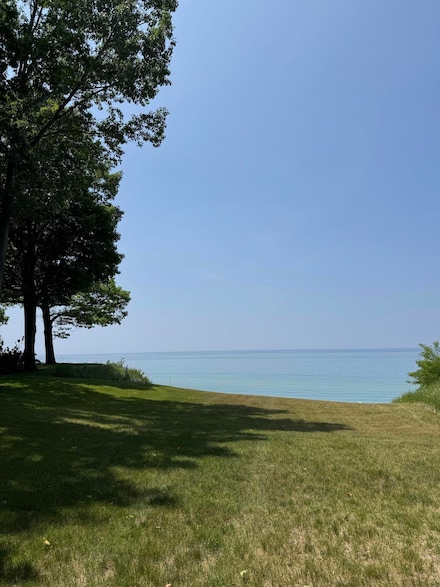 16618 77th St, South Haven, MI 49090