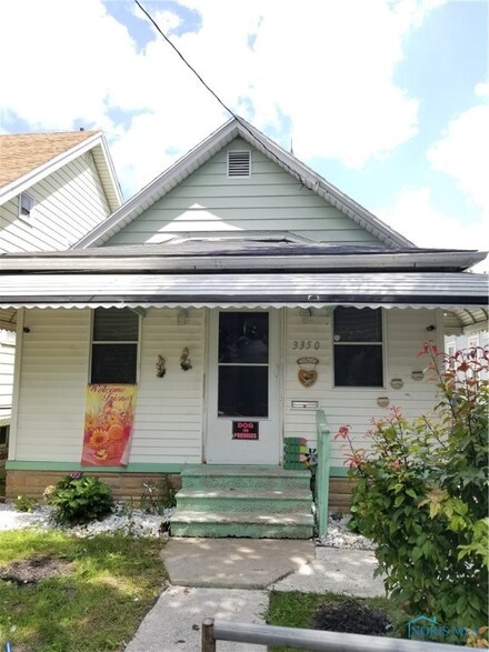 3350 Maple St, Toledo, OH 43608