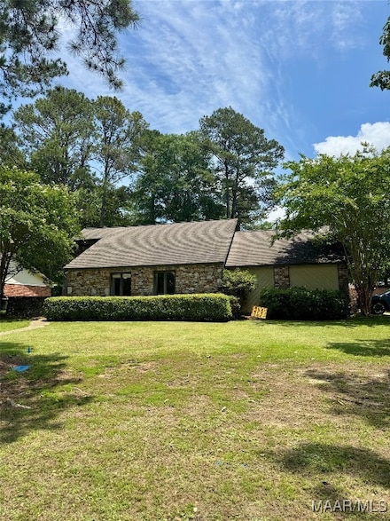 215 W Castlewood Dr, Selma, AL 36701