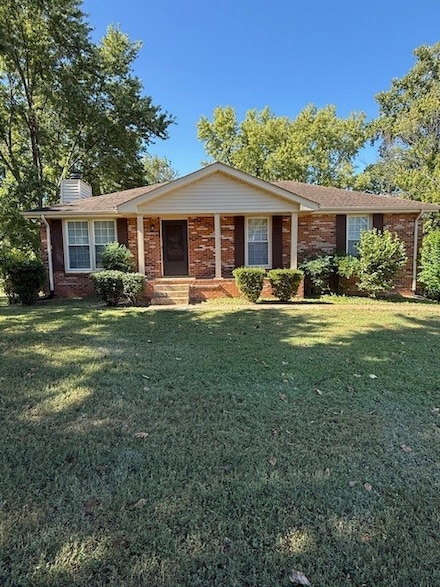 831 Forrest Glen Dr, Old Hickory, TN 37138