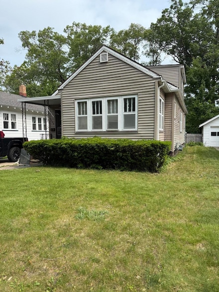 1068 Ada Ave, Muskegon, MI 49442