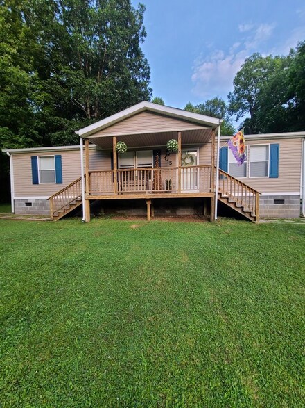 115 Victor Ln, Daniels, WV 25832