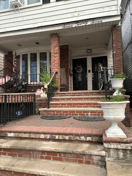 727 Kennedy Blvd, Bayonne, NJ 07002