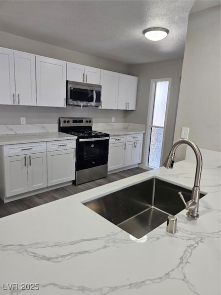 6437 Burgundy Way, Las Vegas, NV 89107