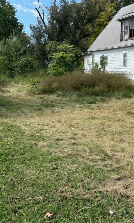 826 S 19th St, Saint Joseph, MO 64507