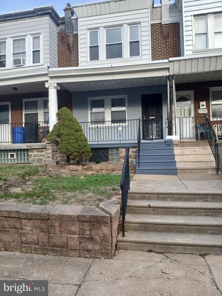 5735 N Howard St, Philadelphia, PA 19120